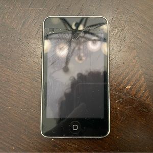 black apple ipod touch 2nd generation 8 GB (untested!!)